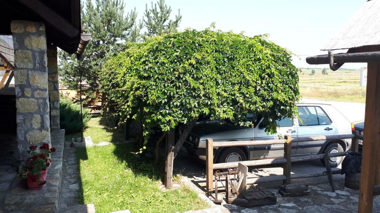 Konoba Ognjiste Bed & Breakfast Sokolac  Exterior photo